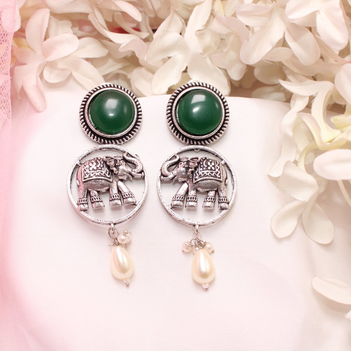 ELEPHANT IN RING & MONALISA STONE EARRING - GREEN