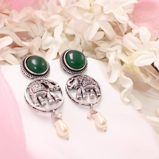 ELEPHANT IN RING & MONALISA STONE EARRING - GREEN