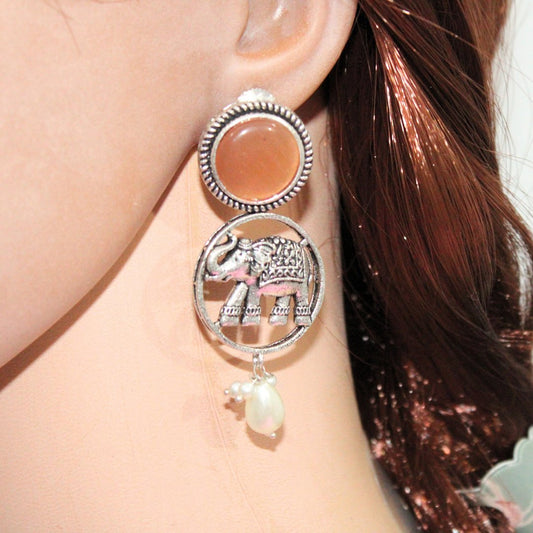 ELEPHANT IN RING & MONALISA STONE EARRING - ORANGE