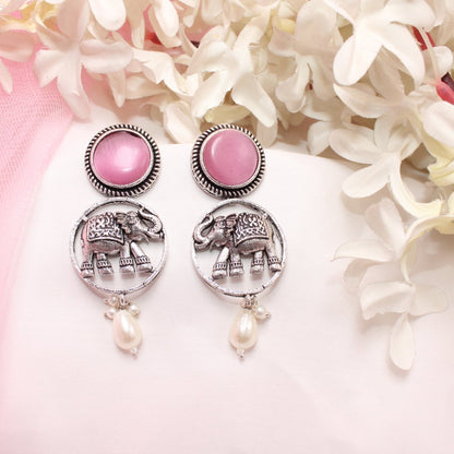 ELEPHANT IN RING & MONALISA STONE EARRING-PINK