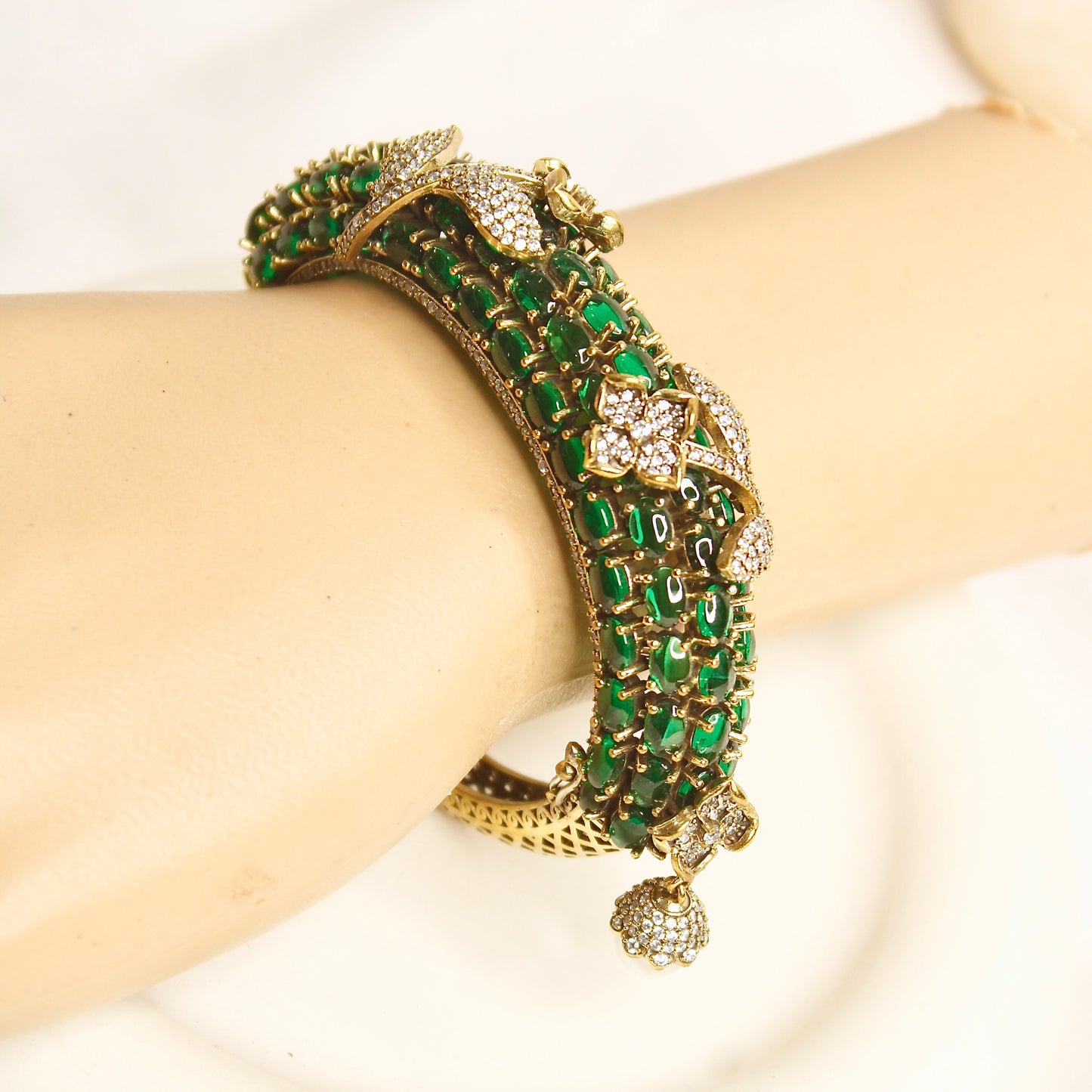 Emerald Green Beaded Leaf Motif Layered Kada – product view 6