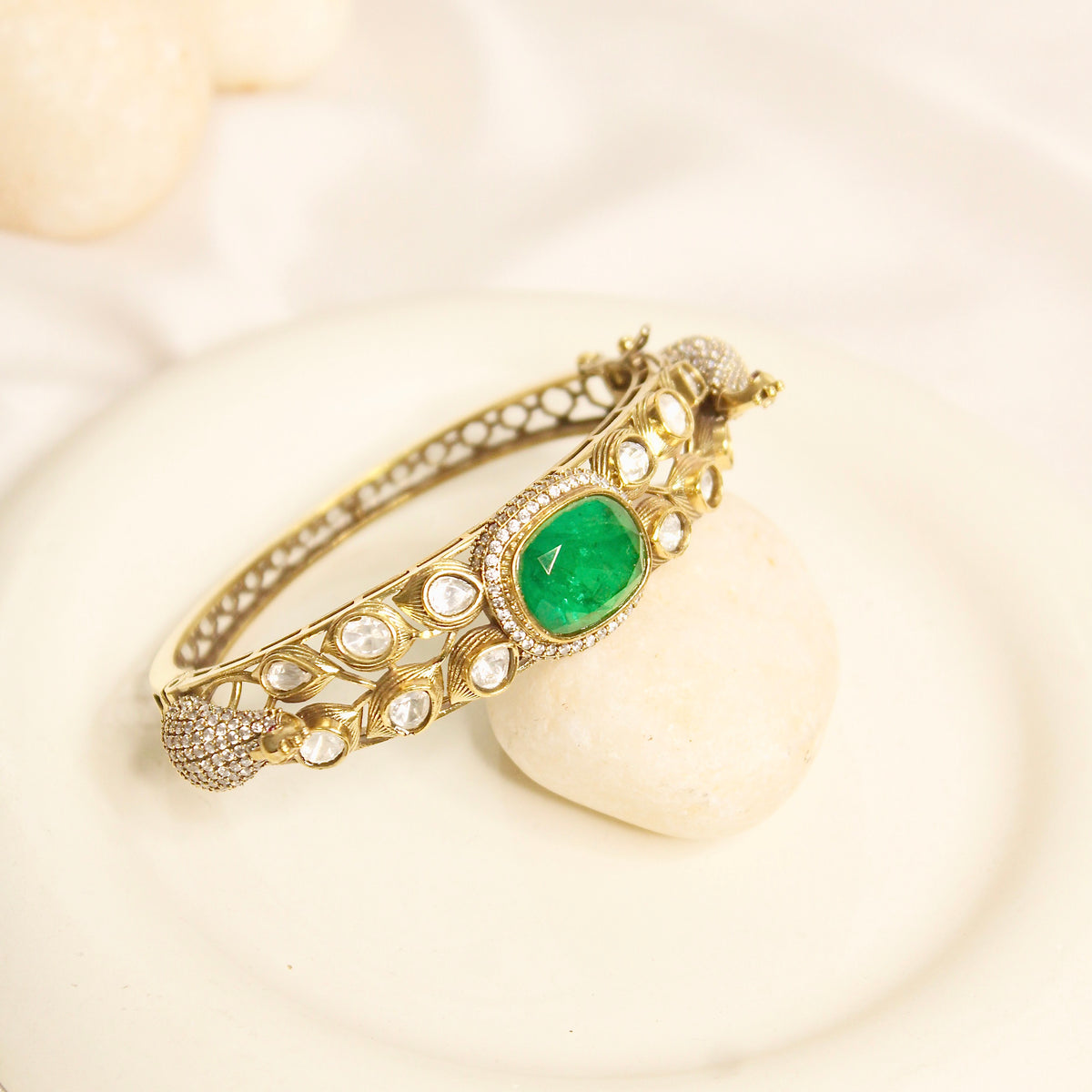 Emerald Green Polki Elephant Motif Kada – product view 1