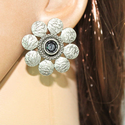 ENBOSS CRUSH FLOWER STUD-BLACK