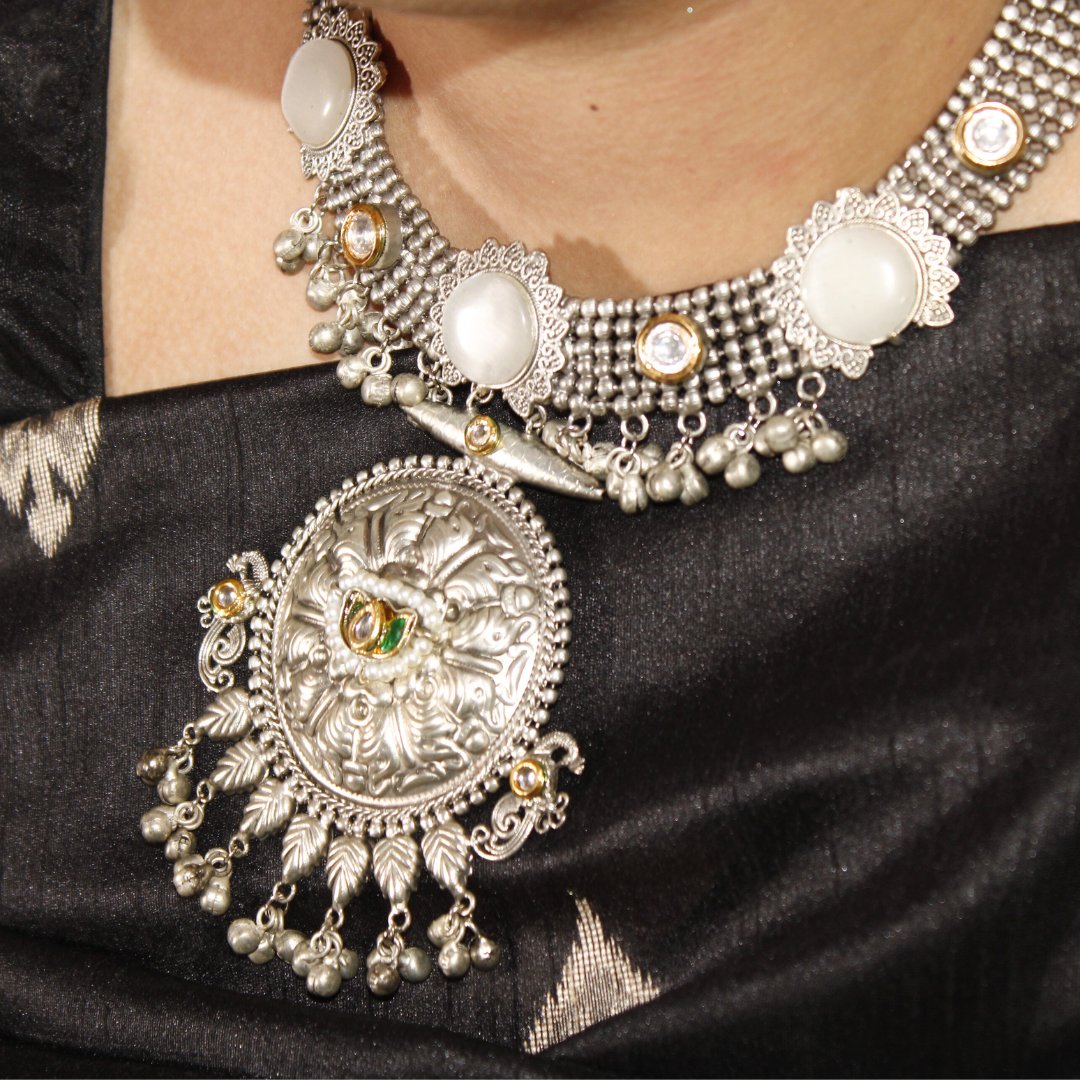 Grey Oxidised Silver Hasli Necklace Set with Earrings – Tribal Statement Jewellery