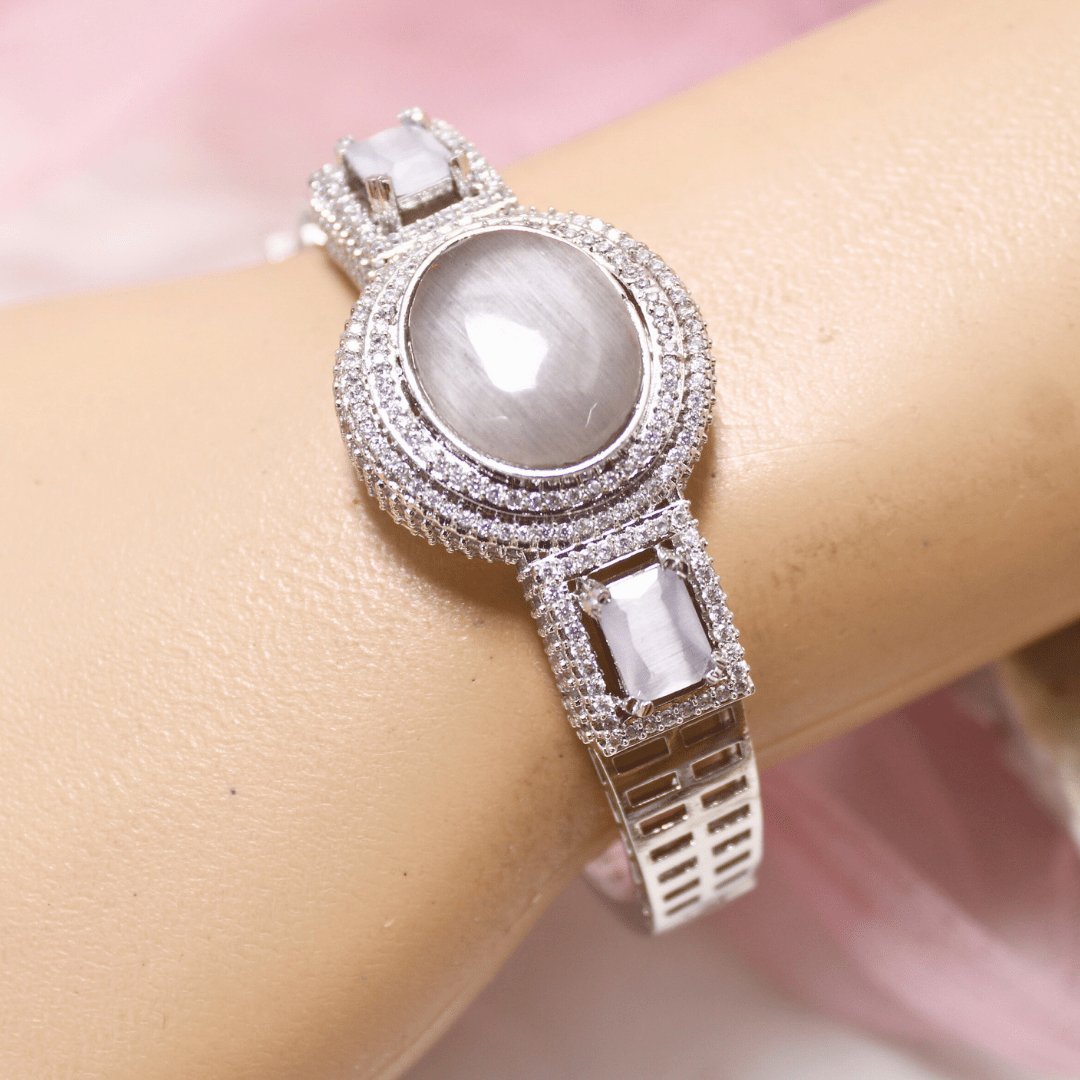 Grey Stone Openable Kada – Silver Finish Luxury Bracelet