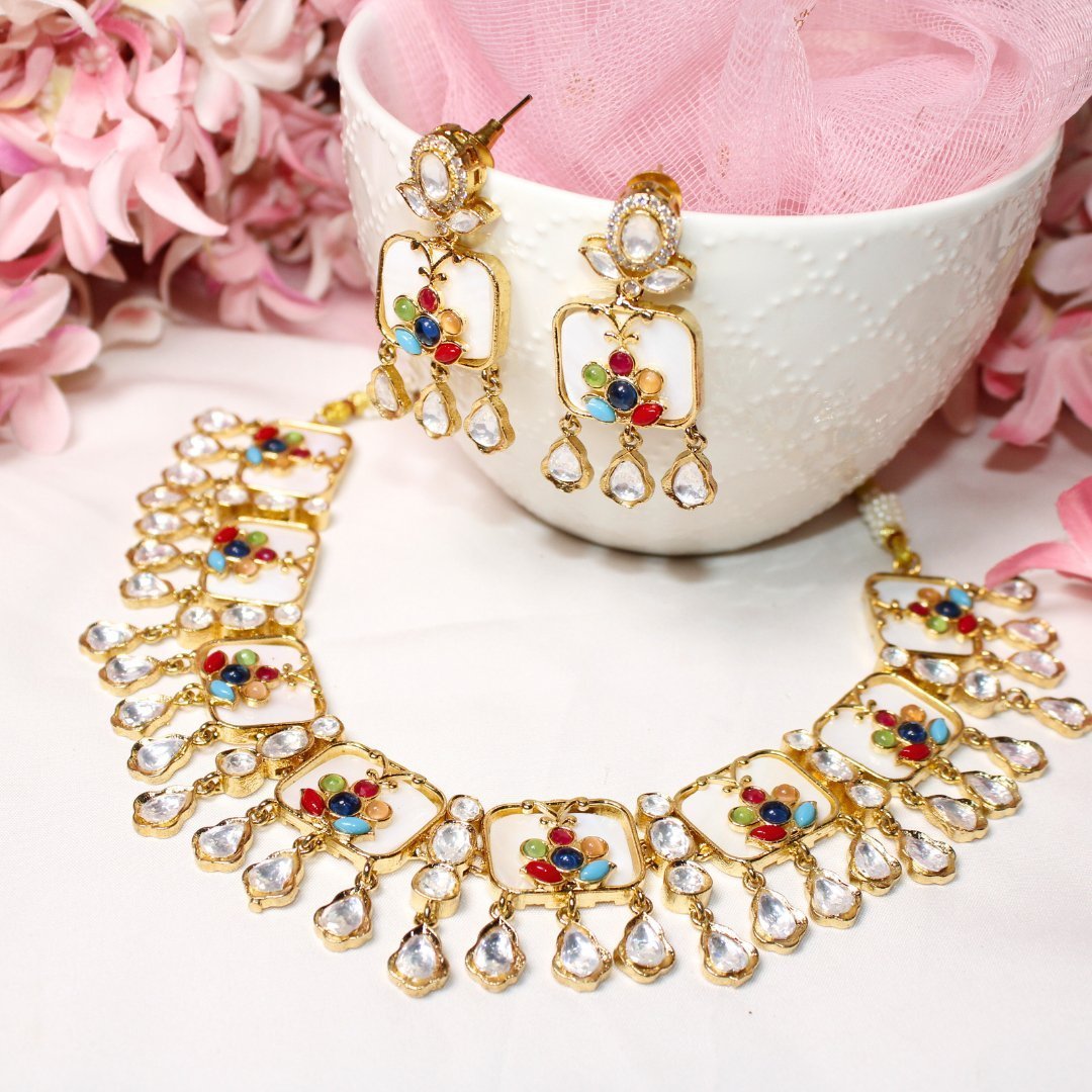GULMOHAR- POLKI & STONE NECKLACE-WHITE