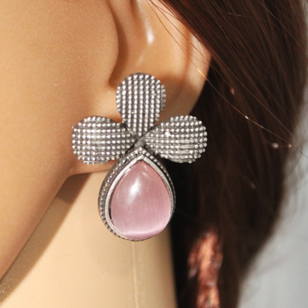 HALF FLOWER & DROP PATTERN STUD WITH STONE - PINK