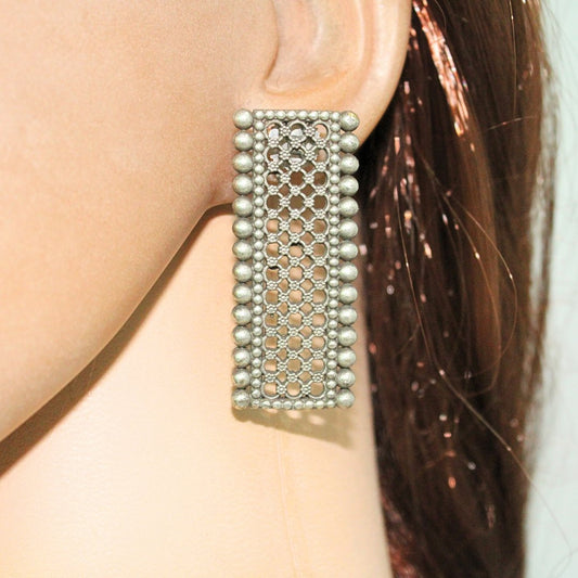 JAALI STUD - SILVER