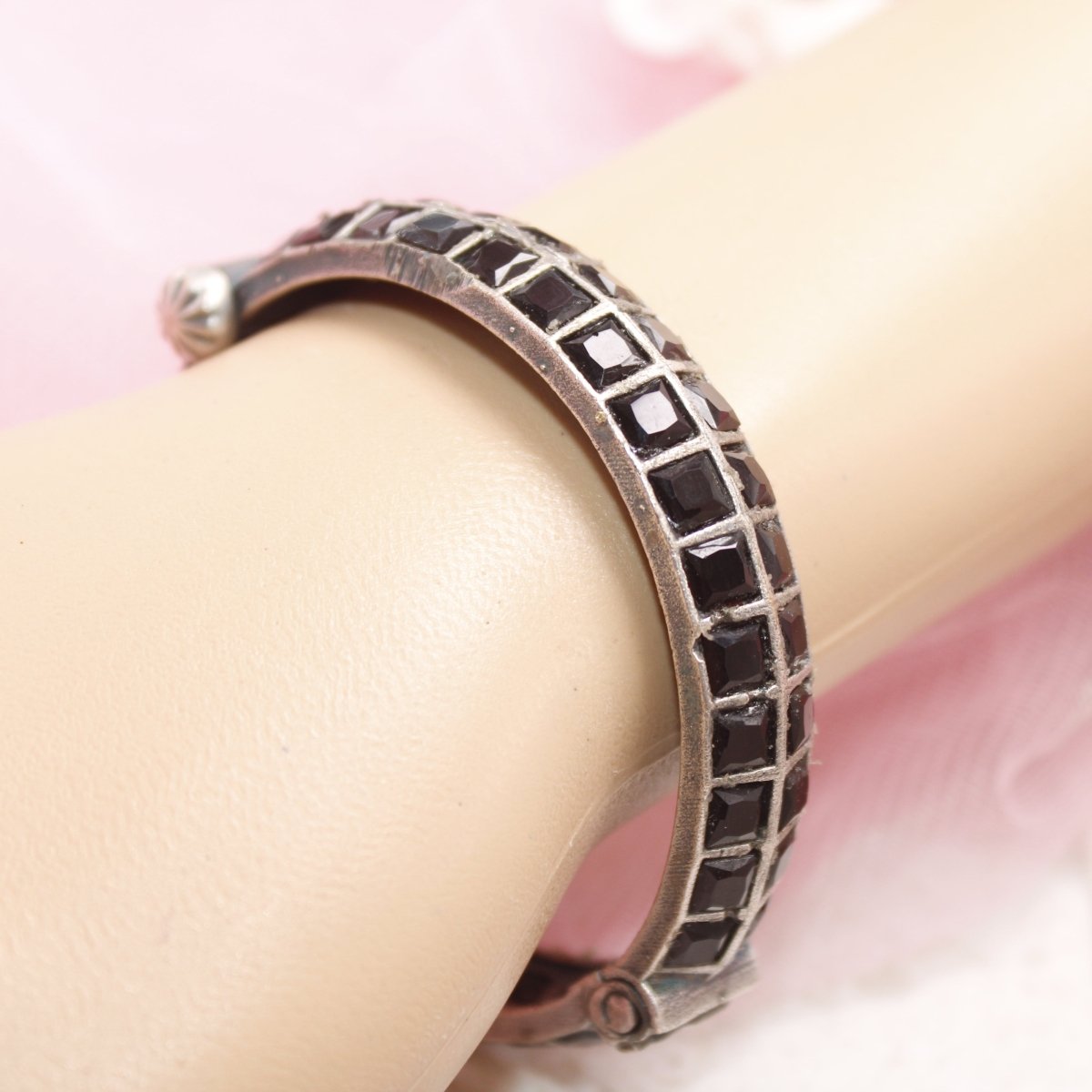 KAASHI - OXIDISED SILVER LOOK ALIKE KADA - BLACK