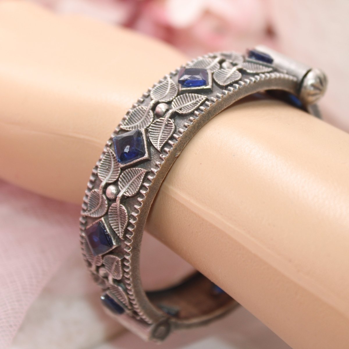 KALI - OXIDISED SILVER LOOK ALIKE KADA - BLUE