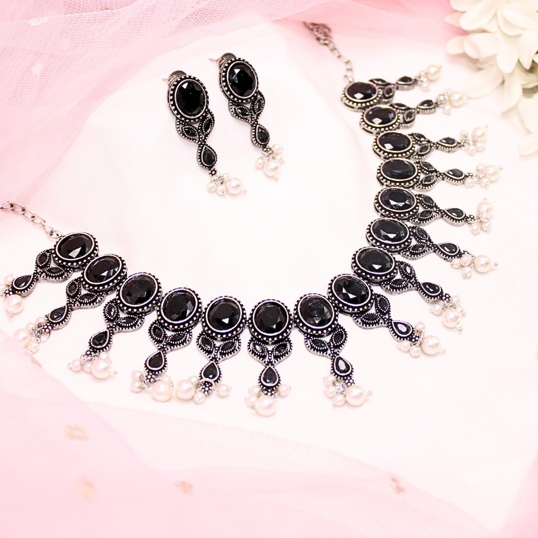 KALKI CRYSTAL NECKLACE SET - BLACK