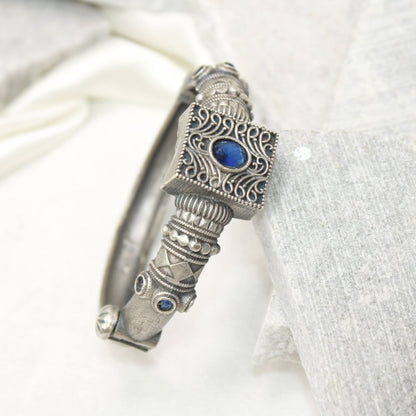 KARIGARI - ANTIQUE OXIDISED KADA - BLUE
