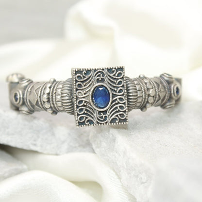 KARIGARI - ANTIQUE OXIDISED KADA - BLUE