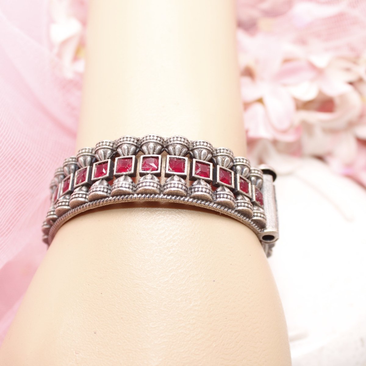KASTURI - OXIDISED SILVER LOOK ALIKE KADA - RED
