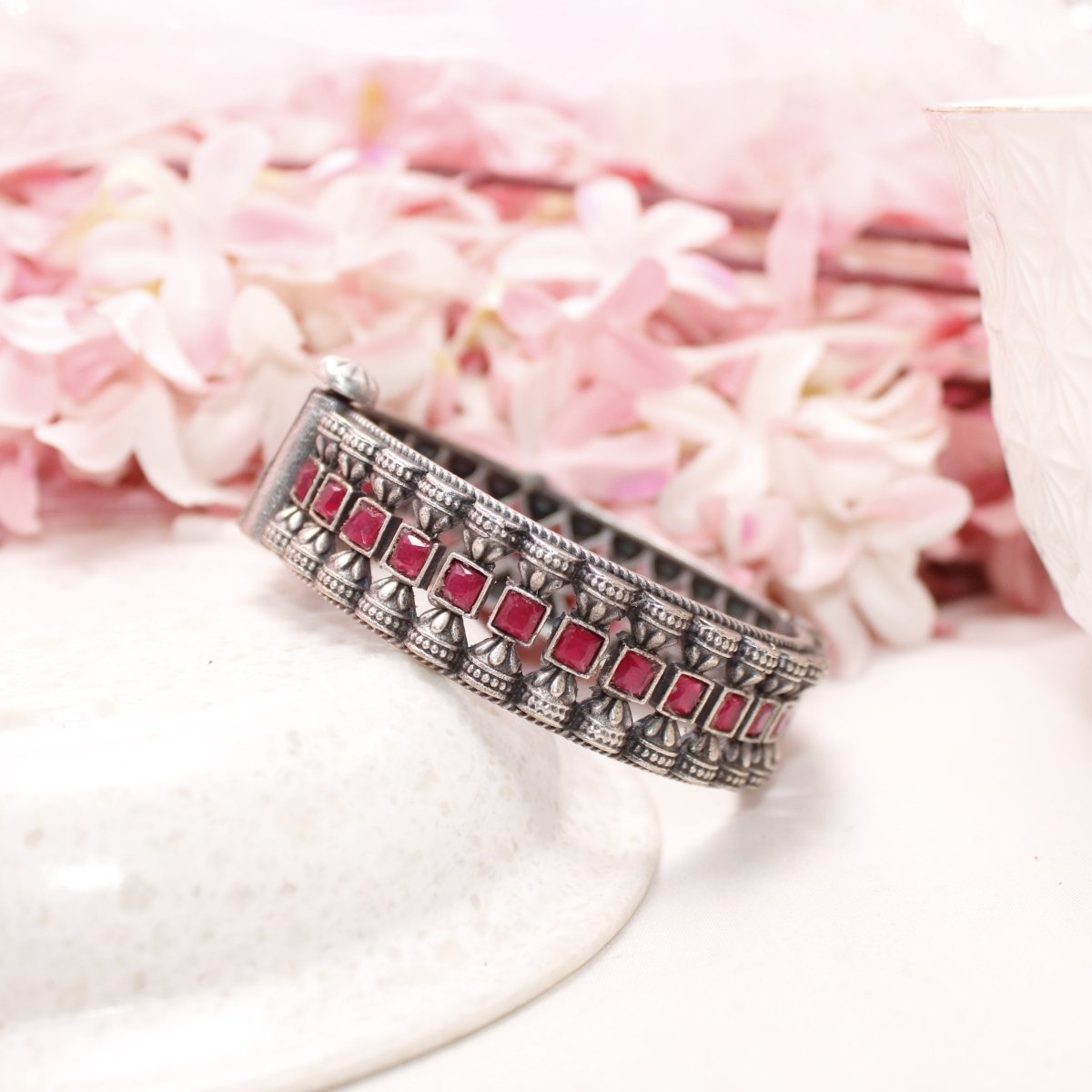KASTURI - OXIDISED SILVER LOOK ALIKE KADA - RED