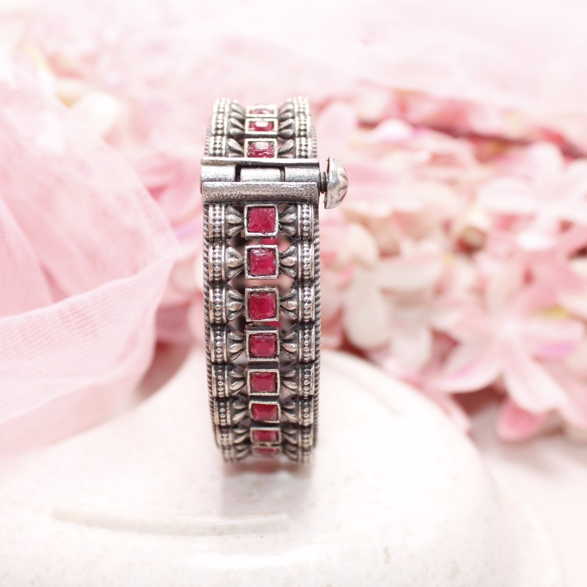 KASTURI - OXIDISED SILVER LOOK ALIKE KADA - RED