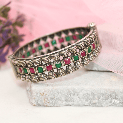 KASTURI - OXIDISED SILVER LOOK ALIKE KADA - RED & GREEN