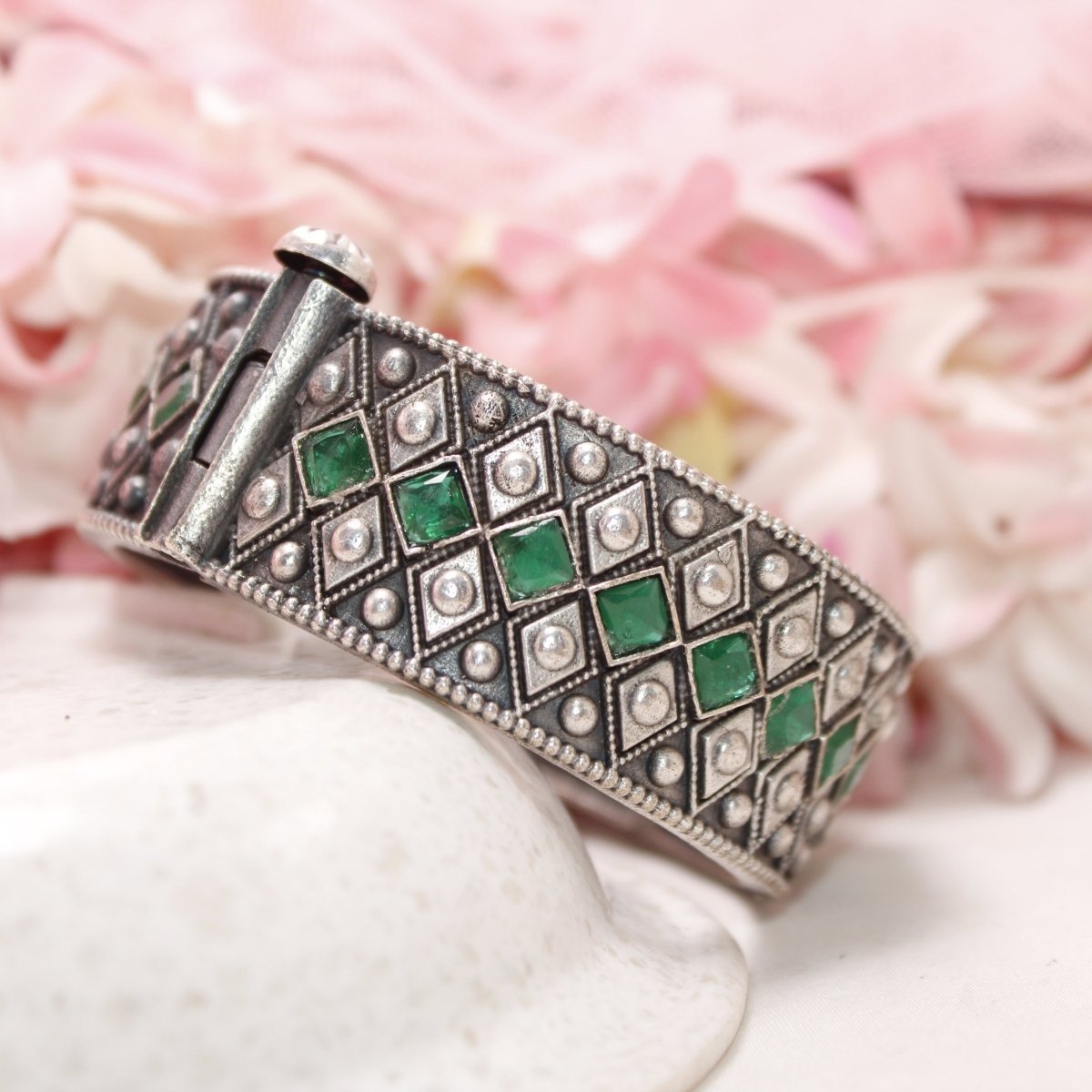 KAVERI-OXIDISED SILVER LOOK ALIKE KADA-GREEN