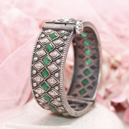 KAVERI-OXIDISED SILVER LOOK ALIKE KADA-GREEN