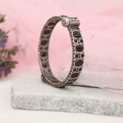 KESAR - OXIDISED SILVER LOOK ALIKE KADA - BLACK