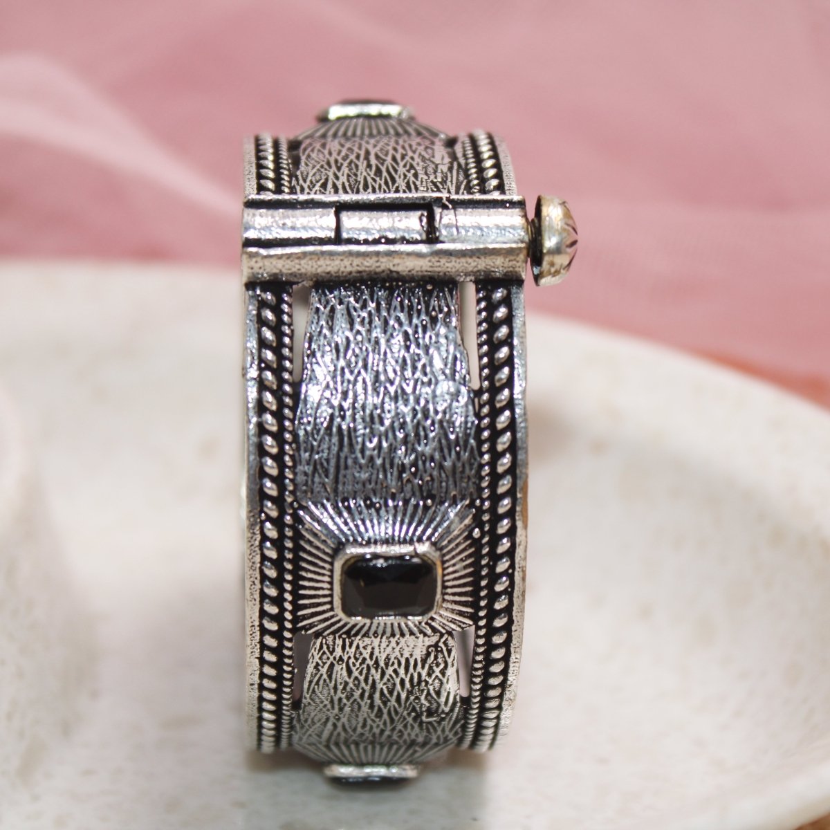 KIA - OXIDISED SILVER LOOK ALIKE KADA - BLACK