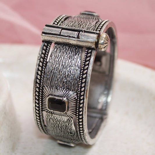 KIA - OXIDISED SILVER LOOK ALIKE KADA - BLACK