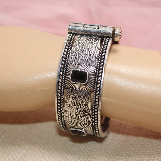 KIA - OXIDISED SILVER LOOK ALIKE KADA - BLACK