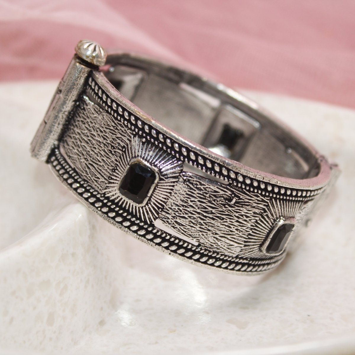 KIA - OXIDISED SILVER LOOK ALIKE KADA - BLACK