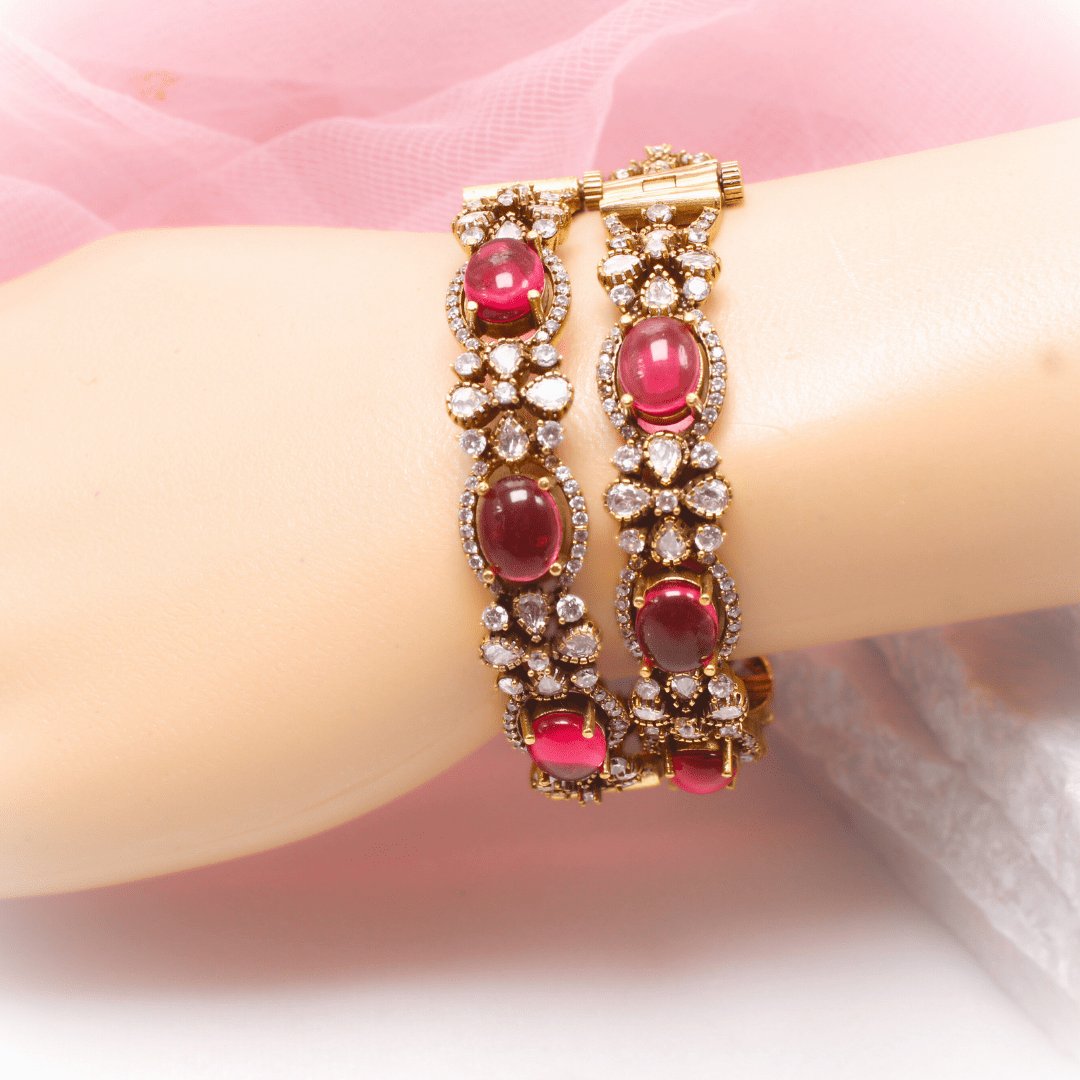 KIRAT ANTIQUE MOISSANITE KADA - (SET OF 2)- RED