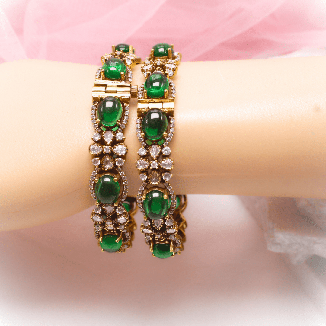 KIRAT ANTIQUE MOISSANITE KADA - (SET OF 2) - GREEN