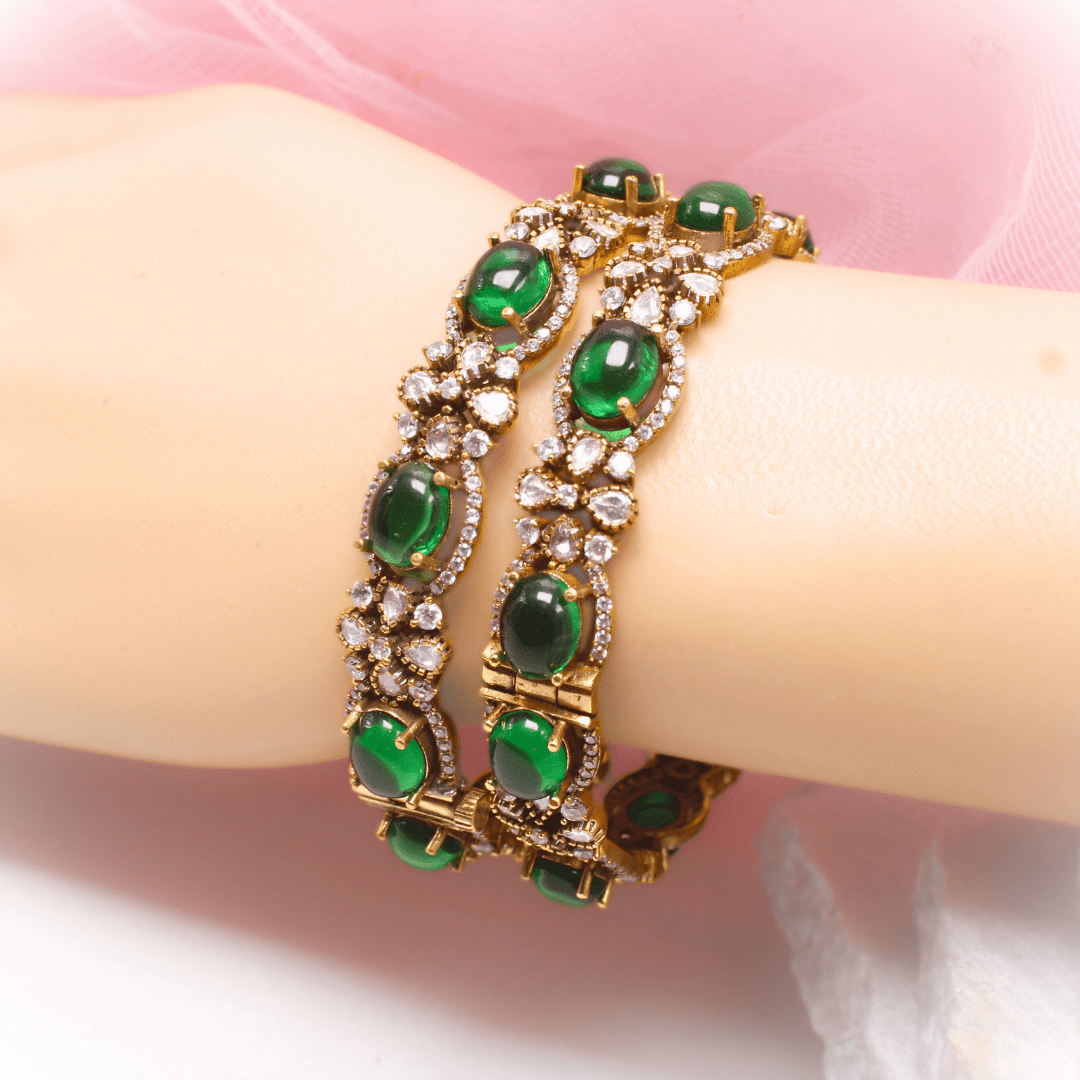 KIRAT ANTIQUE MOISSANITE KADA - (SET OF 2) - GREEN