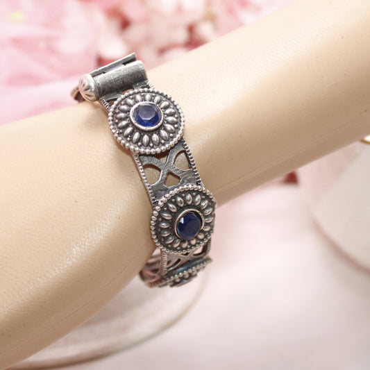 KISHA-OXIDISED SILVER LOOK ALIKE KADA-BLUE