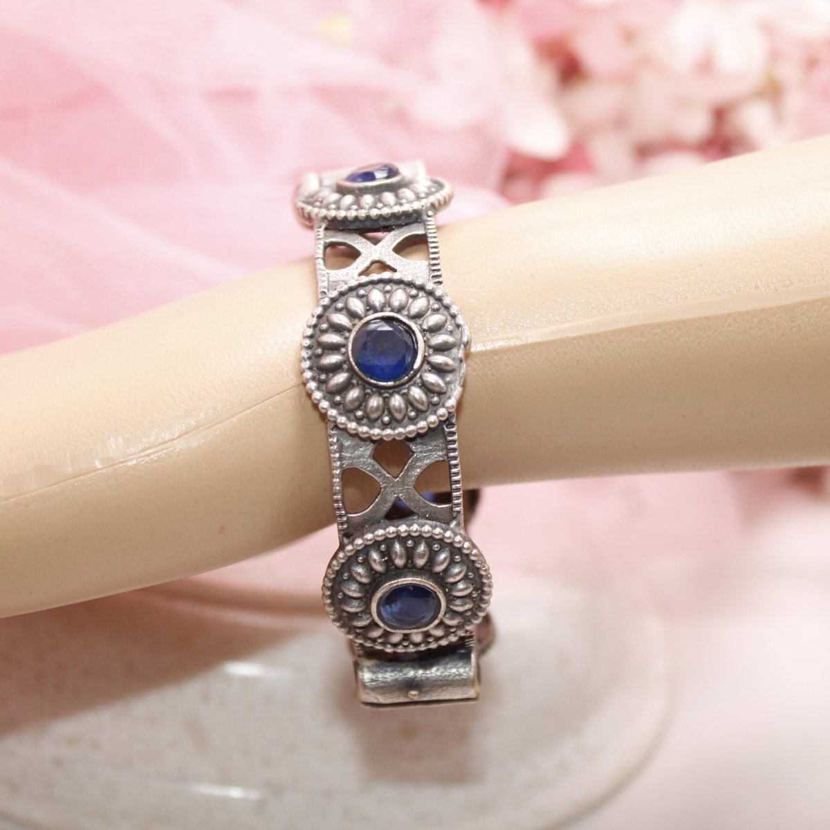 KISHA - OXIDISED SILVER LOOK ALIKE KADA - BLUE