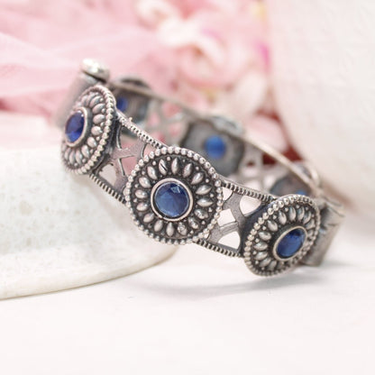 KISHA-OXIDISED SILVER LOOK ALIKE KADA-BLUE