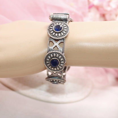 KISHA-OXIDISED SILVER LOOK ALIKE KADA-BLUE