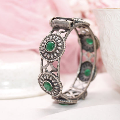 KISHA - OXIDISED SILVER LOOK ALIKE KADA - GREEN