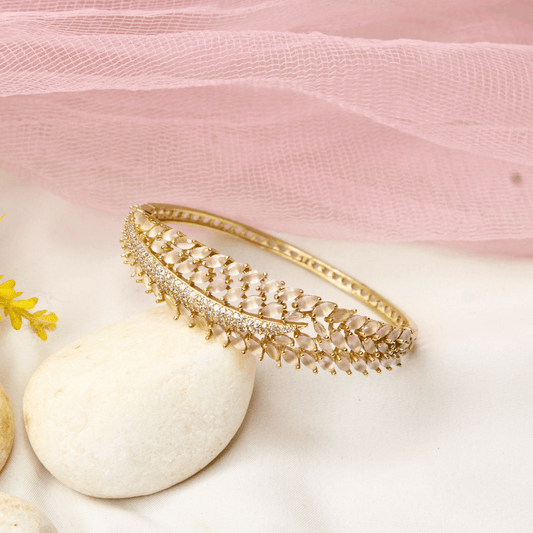 LEAF DESIGN PINK STONE KADA