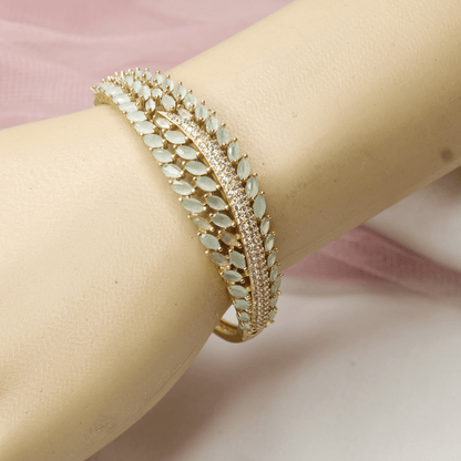 Leaf Design Zircon Kada – Mint Gre