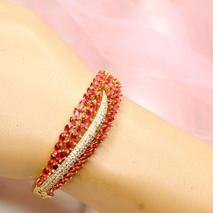 Leaf Design Zircon Kada – Ruby R