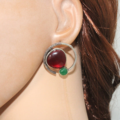 MONALISA STONE AND PEARL ROUND EARRING - MAROON