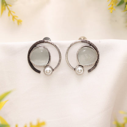 MONALISA STONE AND PEARL ROUND EARRING - OFF WHITE