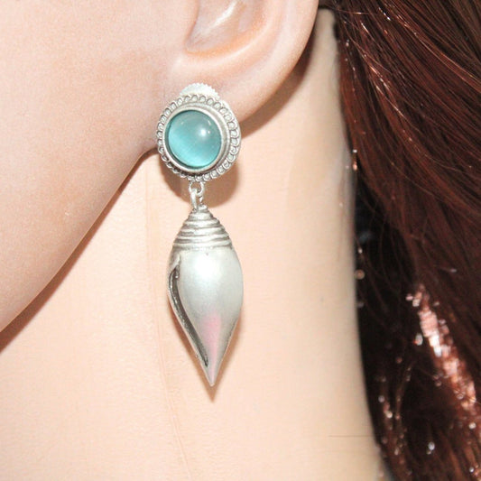 MONALISA STONE SHANKH DROPS EARRINGS - BLUE