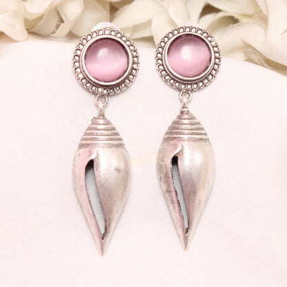 MONALISA STONE SHANKH DROPS EARRINGS-PINK