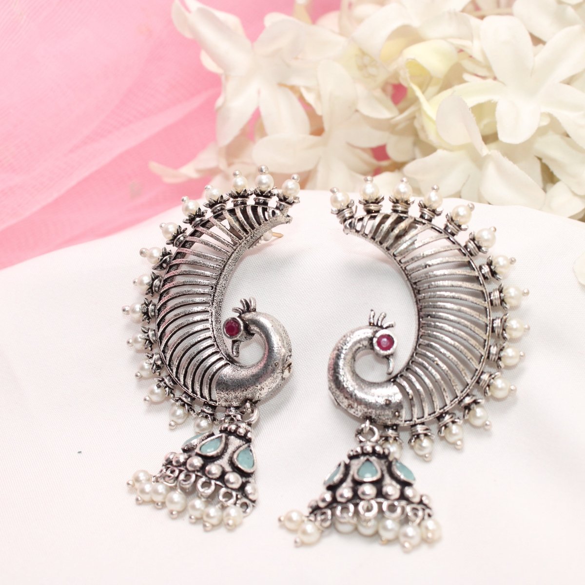 MOR KARNPHOOL EARRING - MINT