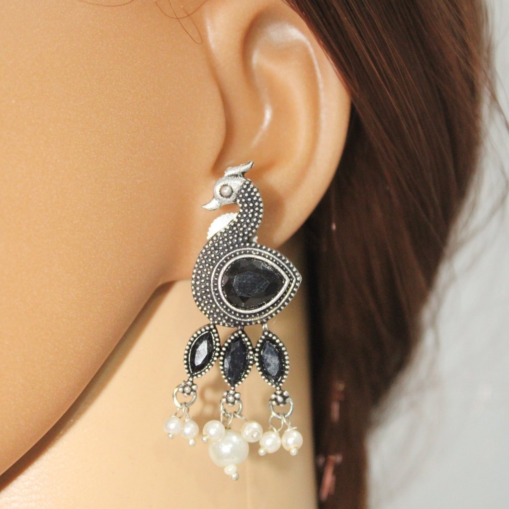 MORNI STUD EARRING-BLACK