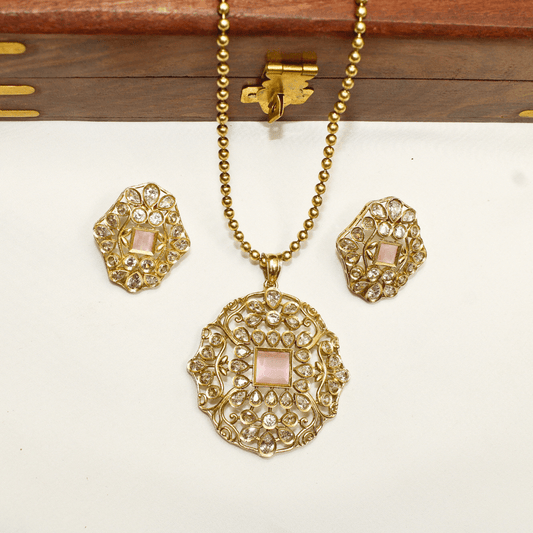 Mughal - Inspired Floral Jadau Pendant Set – Baby Pink & Moissanite Detailing