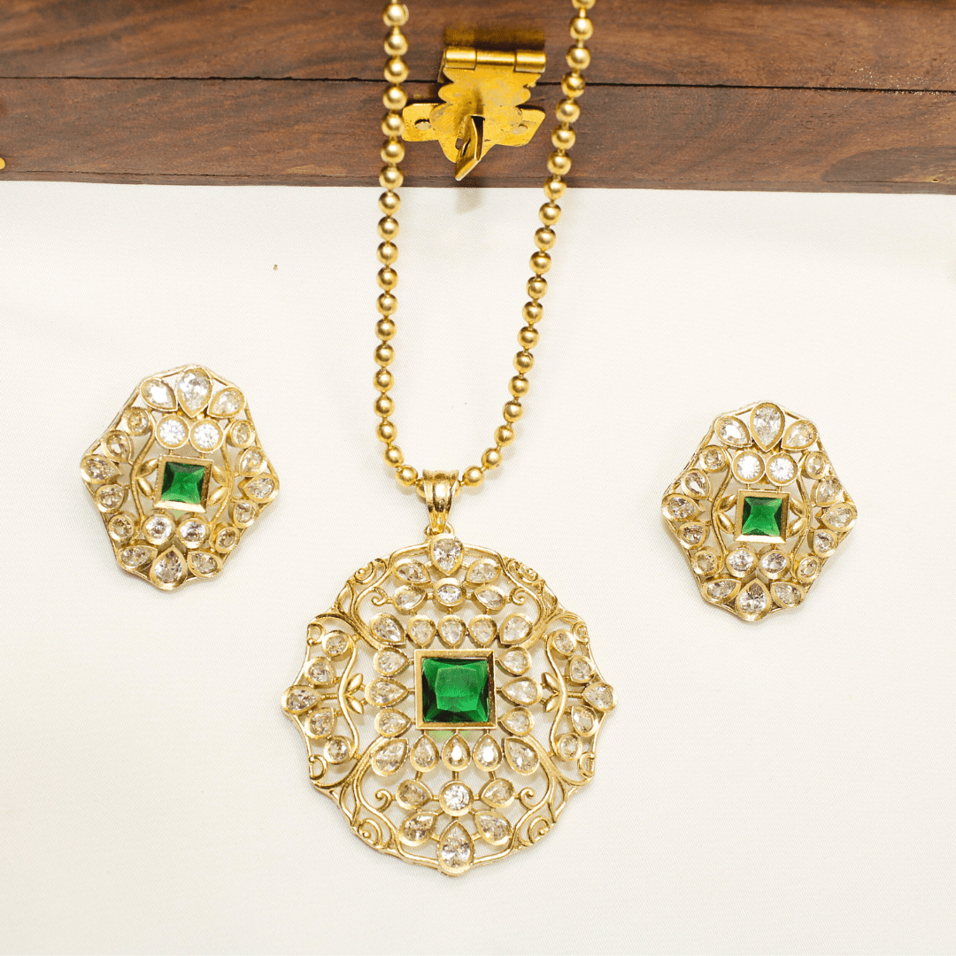 Mughal - Inspired Floral Jadau Pendant Set – Emerald Green & Moissanite Detailing