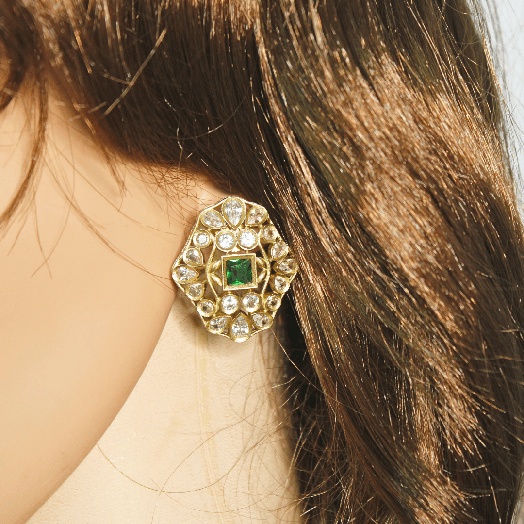 Mughal - Inspired Floral Jadau Pendant Set – Emerald Green & Moissanite Detailing