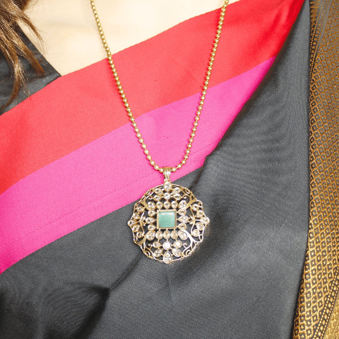Mughal-Inspired Floral Jadau Pendant Set – Mint  & Moissanite Detaili