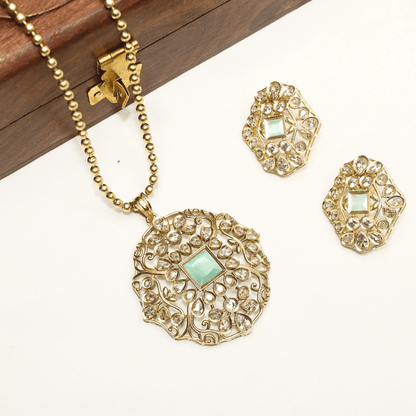 Mughal - Inspired Floral Jadau Pendant Set – Mint & Moissanite Detaili